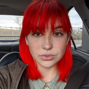 Meet your Posher, Lily